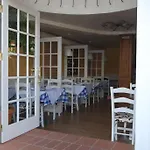 Town House Hotel