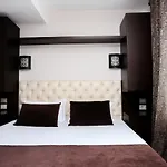 Town House 3* Tirana