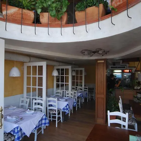 Hotell Town House Tirana