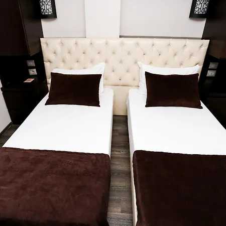 Hotell Town House 3*