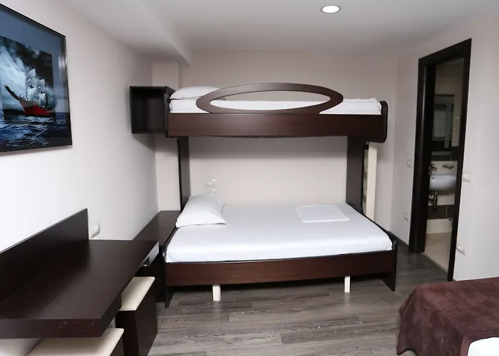 Town House Otel