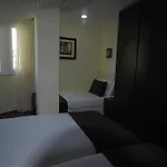 Hotel Town House 3*