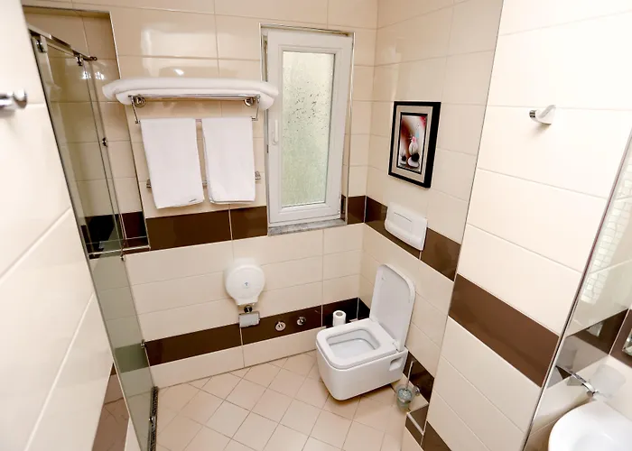 Town House ティラナ