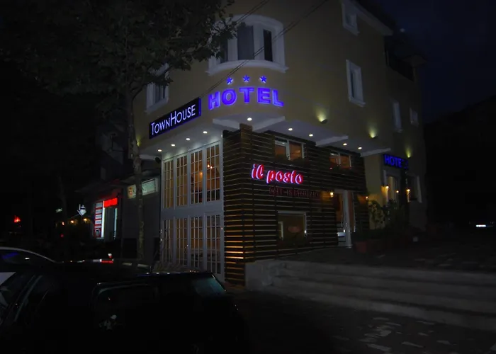 ホテル Town House 3*