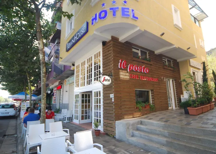 Town House ホテル