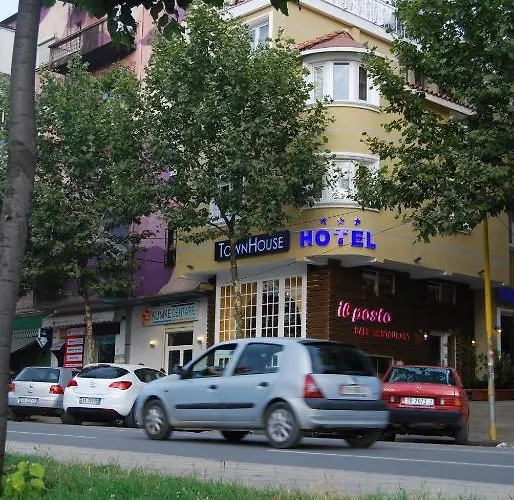 ホテル Town House 3*